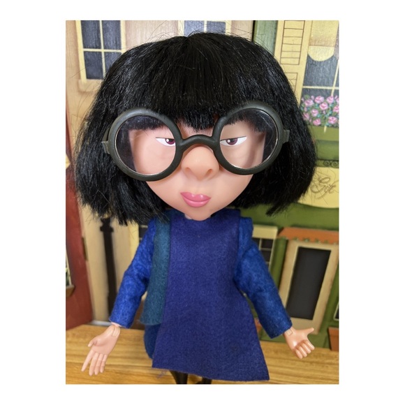 Disney Pixar Interactive Talking Edna The Incredibles 2 14” - Picture 5 of 15